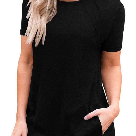 Black top with POCKETS - Picture 2 of 4